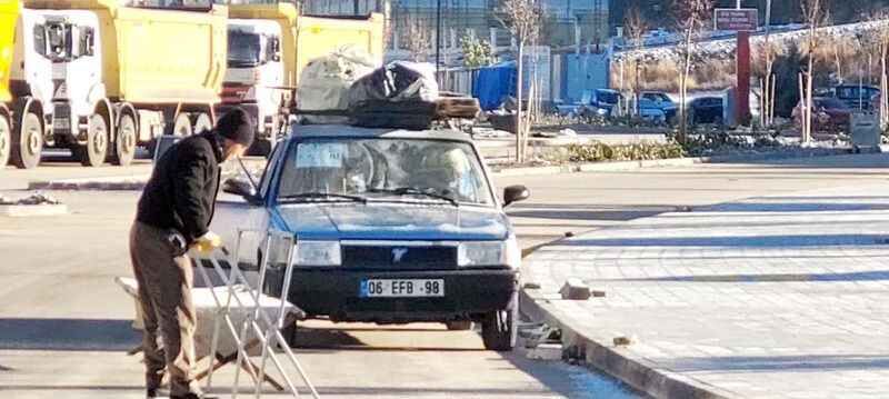 Pazarcı esnafının soğukla imtihanı: Yozgat güne eksi 5'le başladı! 1