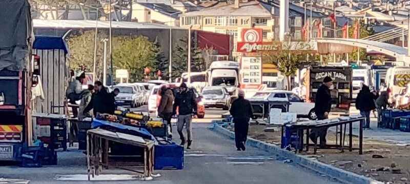 Pazarcı esnafının soğukla imtihanı: Yozgat güne eksi 5'le başladı! 10