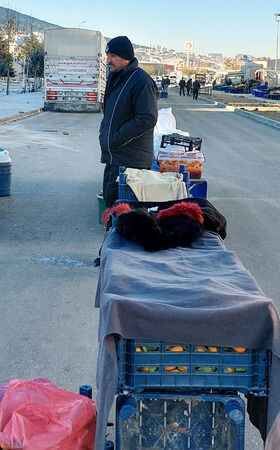 Pazarcı esnafının soğukla imtihanı: Yozgat güne eksi 5'le başladı! 8