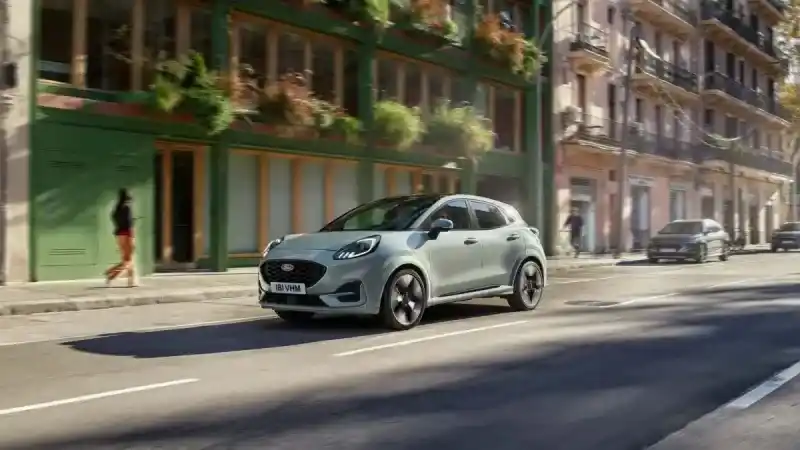 2024 Ford Puma Tanıtıldı: Yenilikçi Tasarım ve Teknoloji Harmanı 6