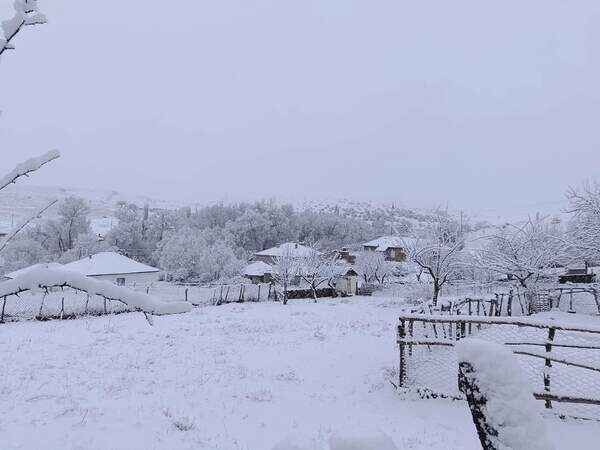 Yozgat'ta beklenen gökyüzünden lapa lapa geldi 7