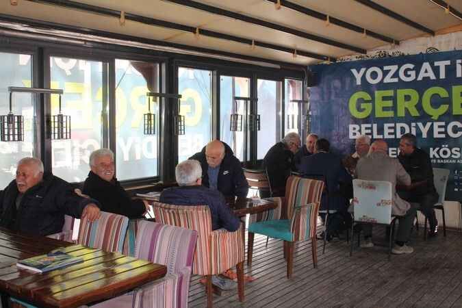 Seçim Öncesi Karargah Hareketliliği: Vatandaşlar Adayları Dinliyor 10