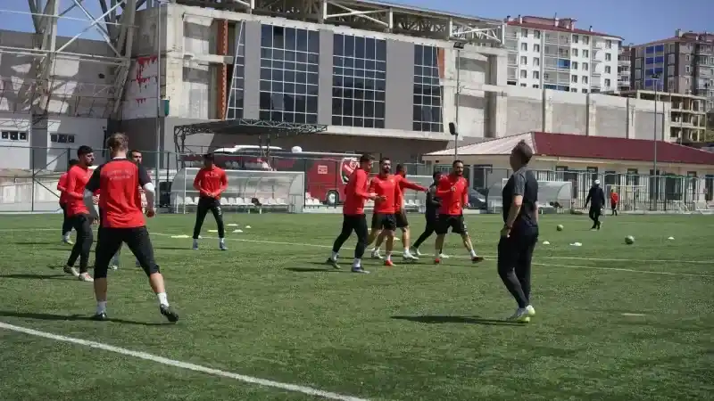 Şampiyonluk Yolunda Kritik Viraj: Yozgat Belediyesi Bozokspor Malatya'da! 3