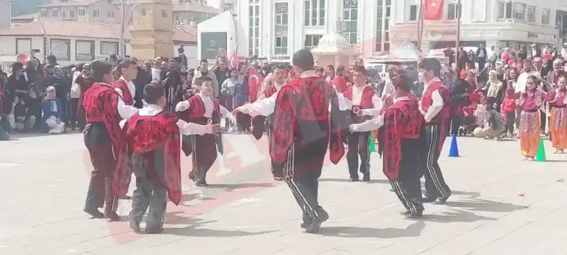 Yozgat’ta 23 Nisan Coşkusu: Gününüz Kutlu Olsun Çocuklar! 11