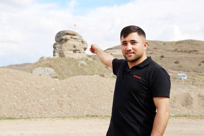 Topak Taş'ın Huzuru Kaçtı: Köylüler Bezdi! 2
