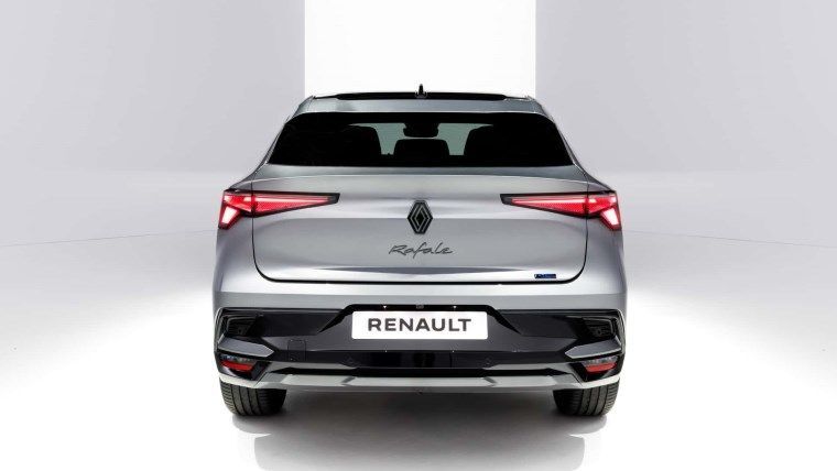 Renault Rafale, Coupe SUV Modeliyle Geliyor! İşte Fiyatı ve Teknik Özellikleri 17