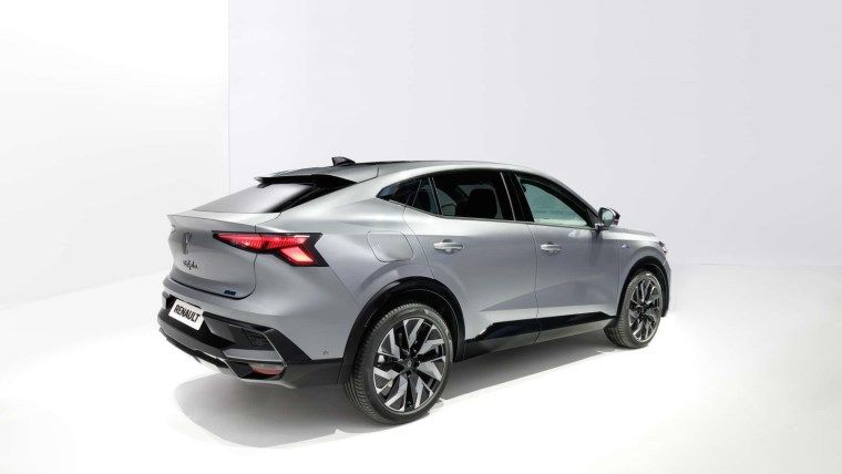 Renault Rafale, Coupe SUV Modeliyle Geliyor! İşte Fiyatı ve Teknik Özellikleri 18