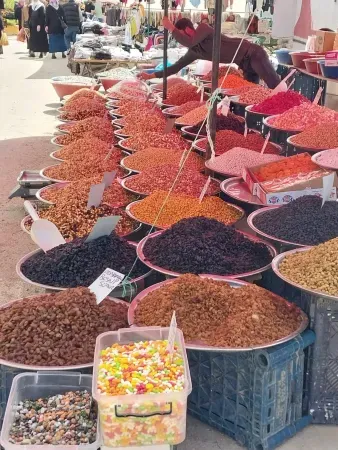 Çayıralan Salı Pazarı Güneşli Havada Müşterilerini Ağırlıyor 7