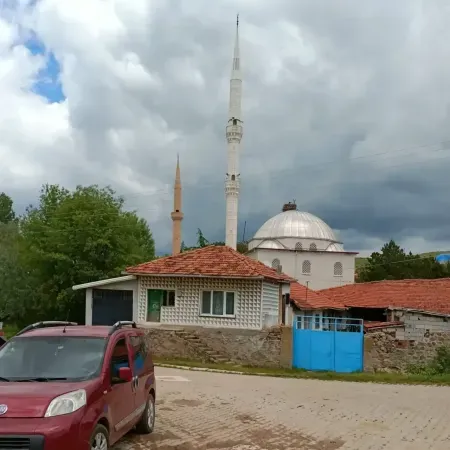 Yozgat Yortan Köyü, Baharın Gelişiyle Birlikte Kartpostallık Manzaralar Sunuyor 4