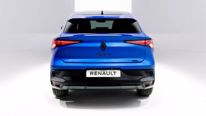 Renault Rafale: Bu D-SUV ile Gözlerinizi Alamayacaksınız! Yeni Tasarımı ve Özellikleriyle Büyülüyor! 10
