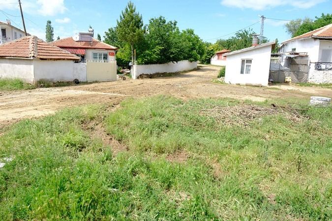 Yozgat’ta Şiddetli Yağış Tarım Arazilerine Zarar Verdi! Vali Özkan İncelemelerde Bulundu… 2