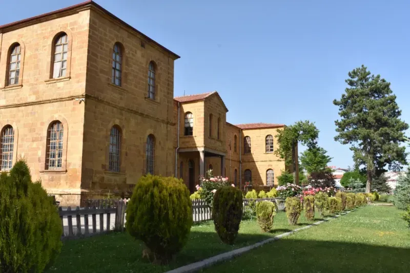 Yozgat'ın Altın Renkli Mektebi: Yozgat Lisesi! 6