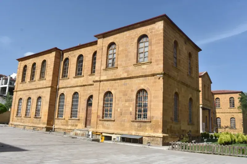Yozgat'ın Altın Renkli Mektebi: Yozgat Lisesi! 16