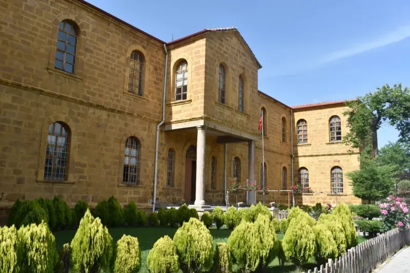 Yozgat'ın Altın Renkli Mektebi: Yozgat Lisesi! 1