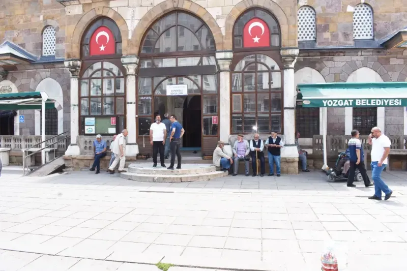 Yozgat Çapanoğlu Büyük Cami’nde 7’den 70’e Cuma Namazı! 5