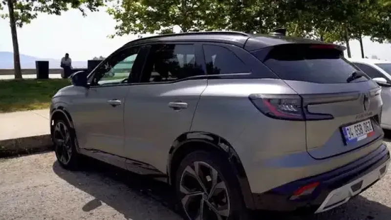 Renault Austral: Yeni Nesil SUV'nin Detaylı İncelemesi 8