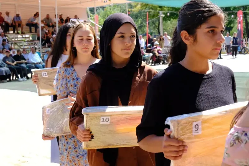 Çayıralan’da Damakları Çatlatan Bal Festivali! 9