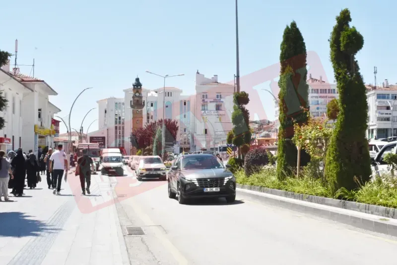 Saat Kulesi’nden Cumhuriyet Meydanı’na: Yozgat’ın Kalbi Burada Atıyor! 2