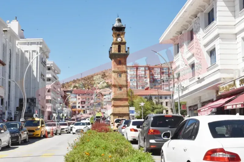 Saat Kulesi’nden Cumhuriyet Meydanı’na: Yozgat’ın Kalbi Burada Atıyor! 6