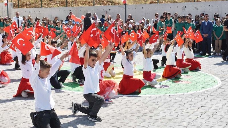 Yozgat’ta 65 Bin Öğrenci İçin Ders Zili Çaldı: Okullarda Coşku Başladı! 1