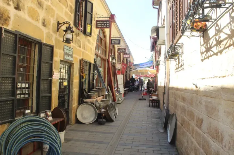 Yozgat’ın Tarihi Dokusu Tenekeciler Arastasında canlanıyor 4