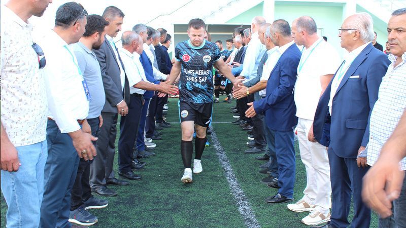 Ankara'daki Yozgatlılar'dan futbol esintisi! Mamak Belediyesi Stadyumunda turnuva öncesi kokteyl 9