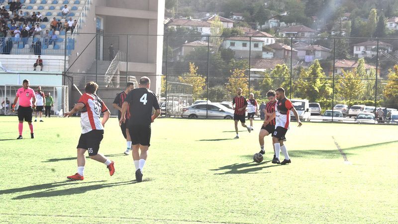 Ankara'daki Yozgatlılar'dan futbol esintisi! Mamak Belediyesi Stadyumunda turnuva öncesi kokteyl 18