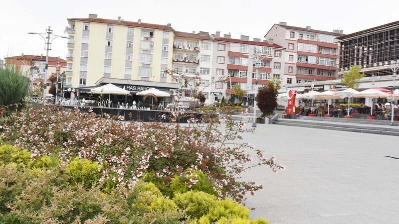 Yozgat’ın Yeni Meydanı: İkinci Cumhuriyet Meydanı… 6