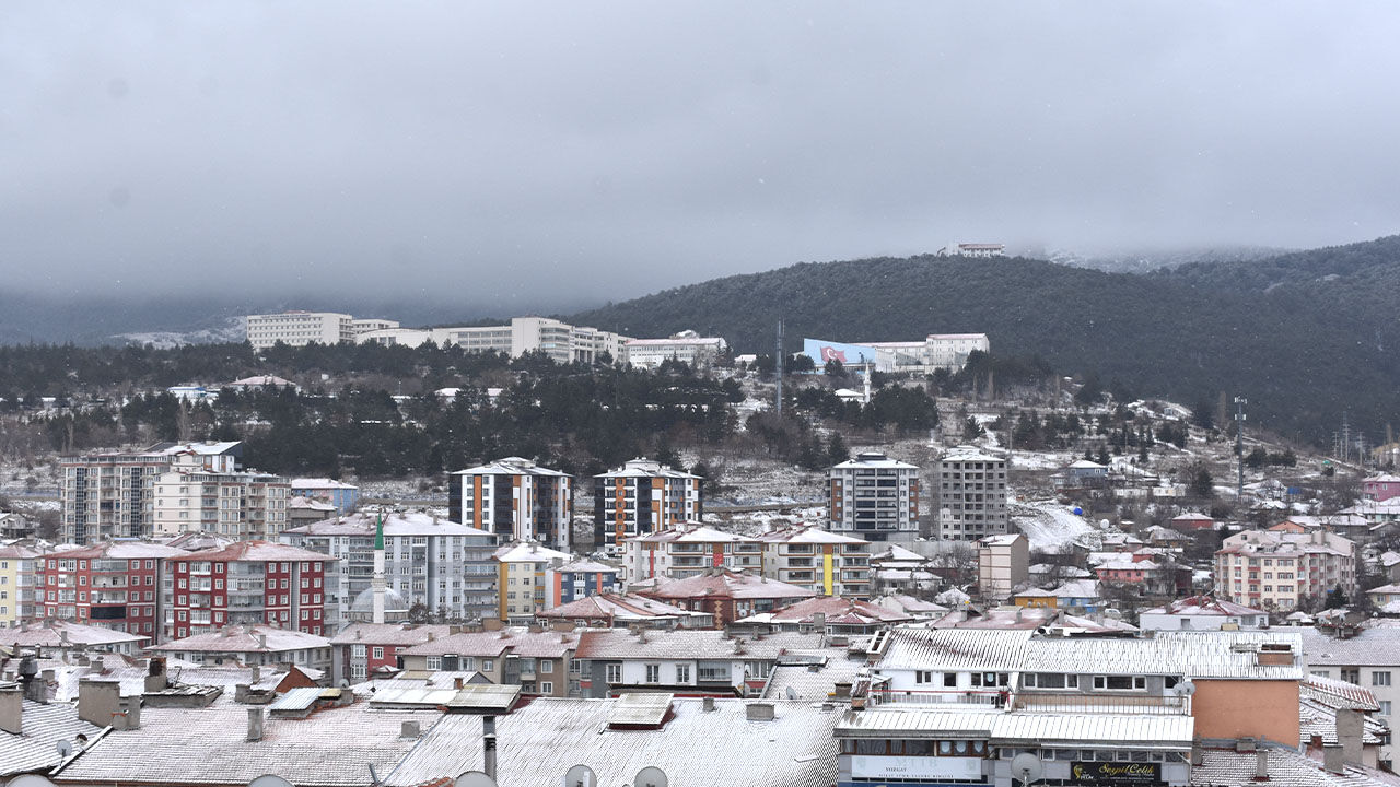 Yozgat’ta Beklenen Kar Yağışı Başladı 3