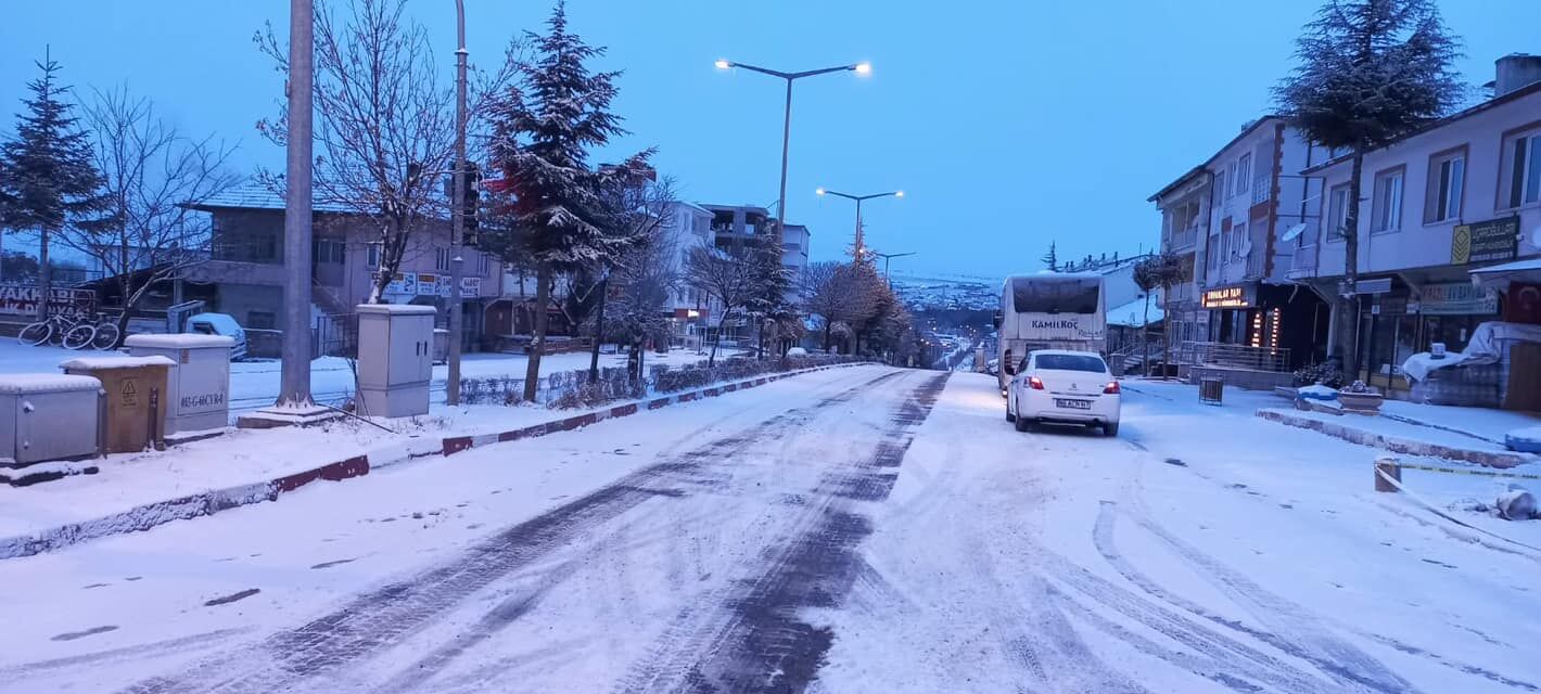 Yozgat’ta Kar Yağışı Etkili Oluyor 1