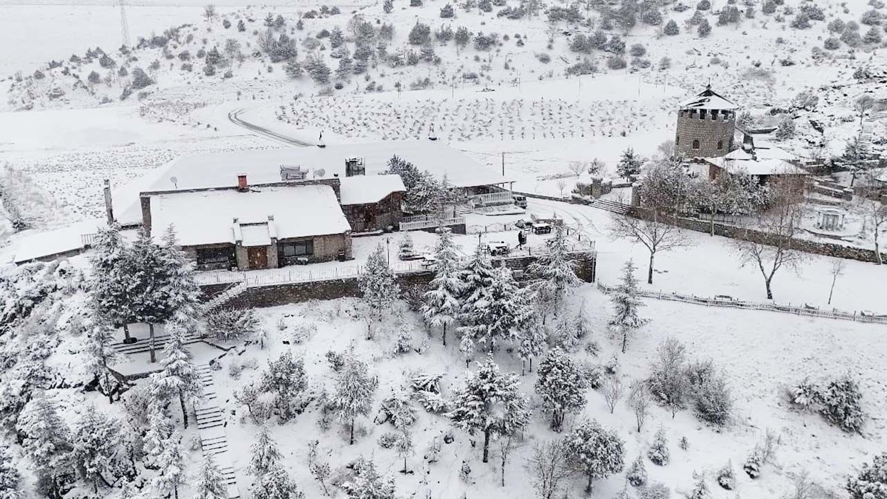 Yozgat'ın Deniz Kokulu İlçesi Çekerek Kışın Ayrı Güzel! 5