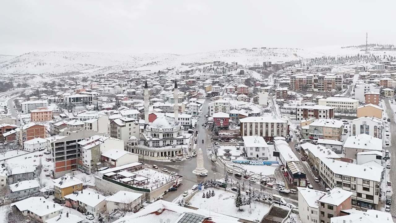 Yozgat'ın Deniz Kokulu İlçesi Çekerek Kışın Ayrı Güzel! 3