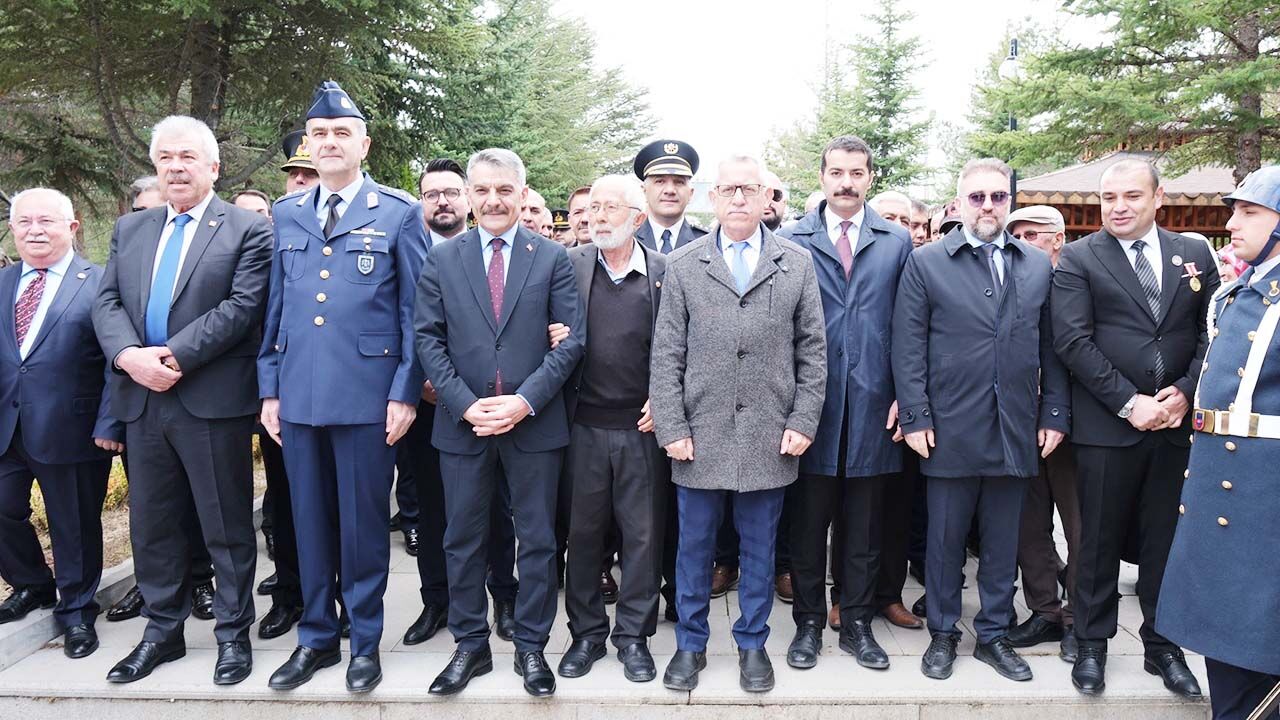 Yozgat’ta Çanakkale Zaferi'nin 110. Yıl Dönümünde Şehitler Anıtı'na Çelenk Sunuldu! 1