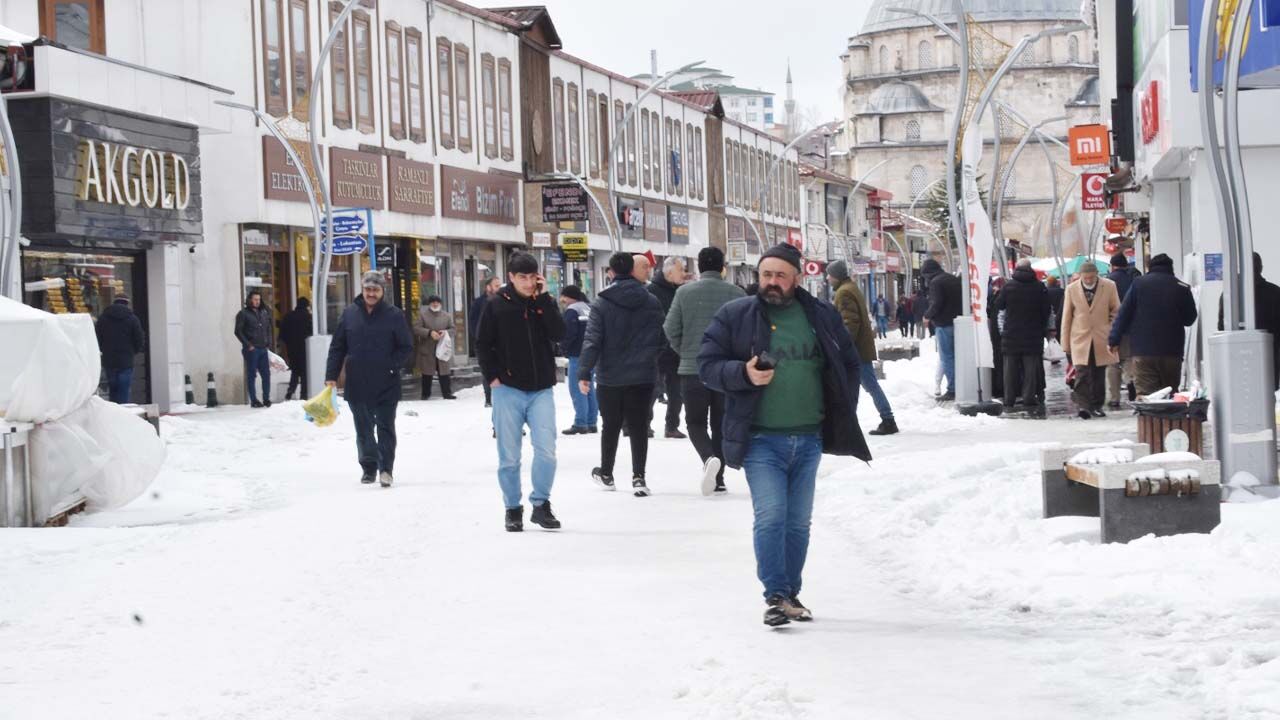 Yozgat’a Kış Giderayak Kışlığını Yaptı: Kara Kış Mı Mart Kışı Mı? 3