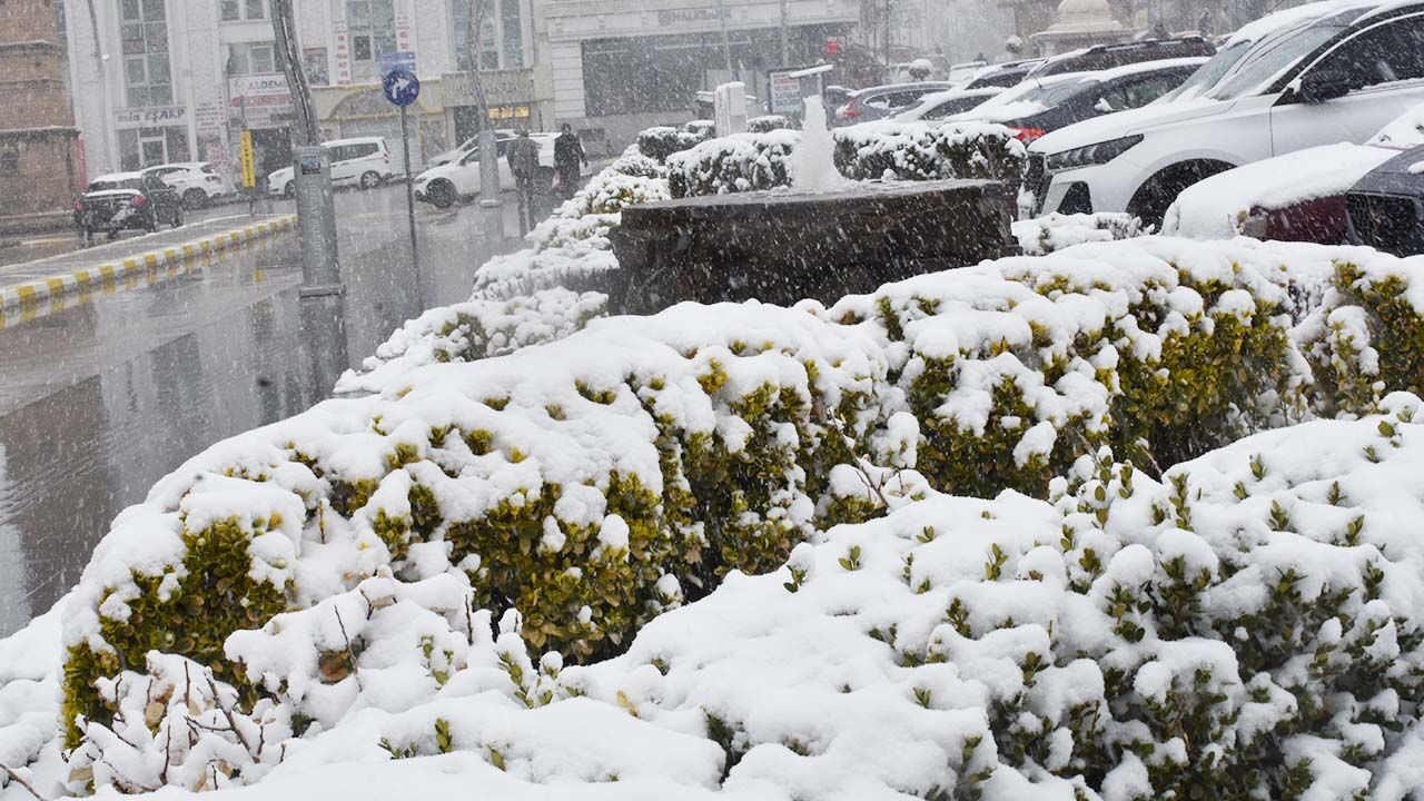 Yozgat Kar Altında Göz Kamaştırıyor! Kartpostallık Görüntüler! 2