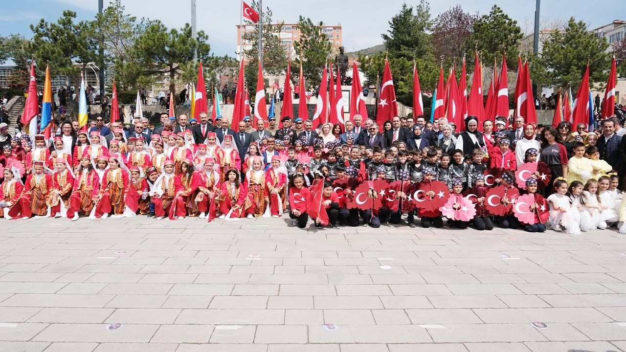 Yozgat Cumhuriyet Meydanı Çocuklarla Şenlendi! 9