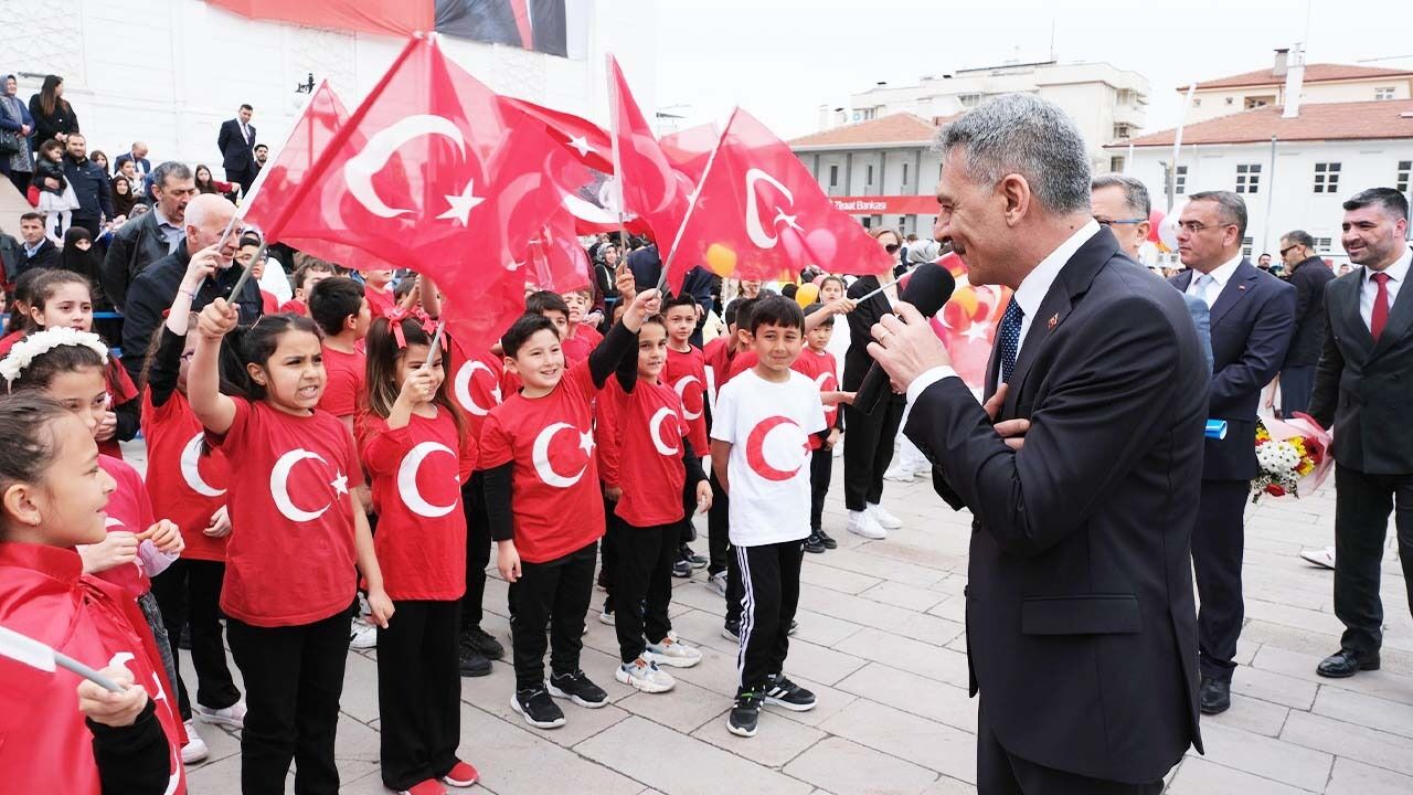 Yozgat Cumhuriyet Meydanı Çocuklarla Şenlendi! 2