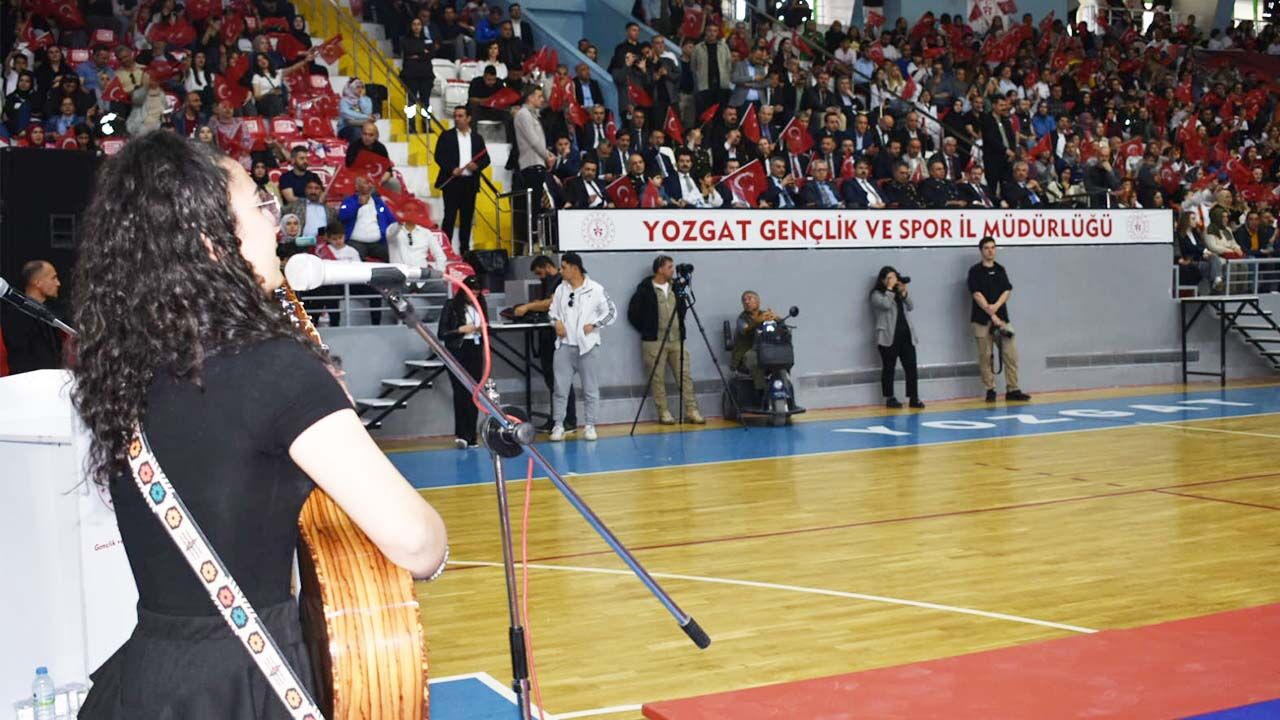 Yozgat’ta 19 Mayıs Coşkusu Er Meydanına Taşındı! 3