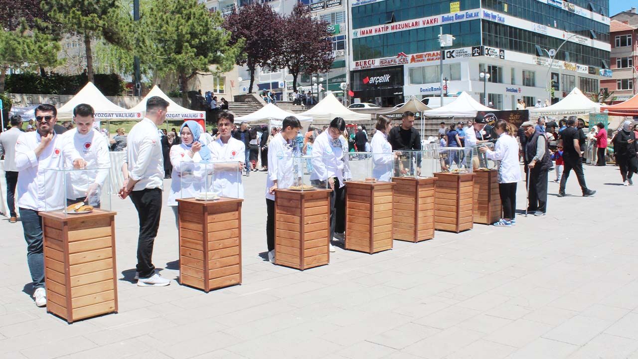 Yozgat'ta Lezzet Rüzgarı: Anne Kurabiyeleri Yarıştı! 6