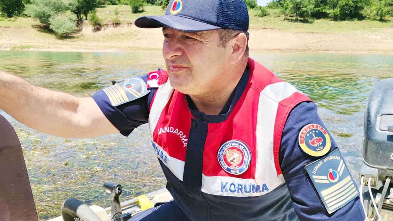 Yozgat Jandarması’ndan çevre harekatı: Gölette ölü domuz çıkarıldı, ormandaki çöpler temizlendi 8