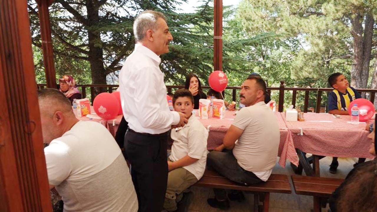 Yozgat’ta 5 Asırlık Gelenek Canlandı: 17 Çocuğa Geleneksel Sünnet Şöleni! 2