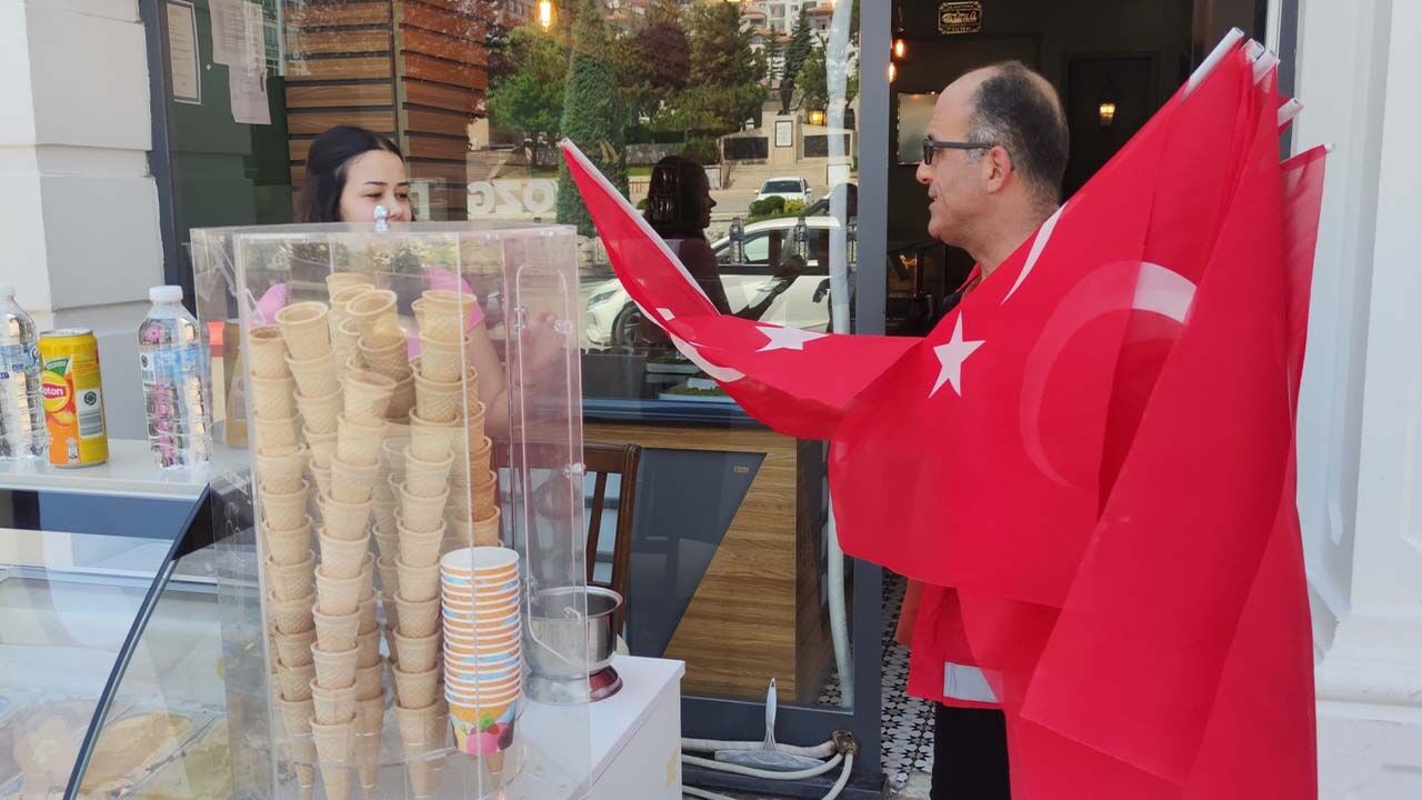 Yiğitler Şehri Yozgat Kırmızıya Büründü 3