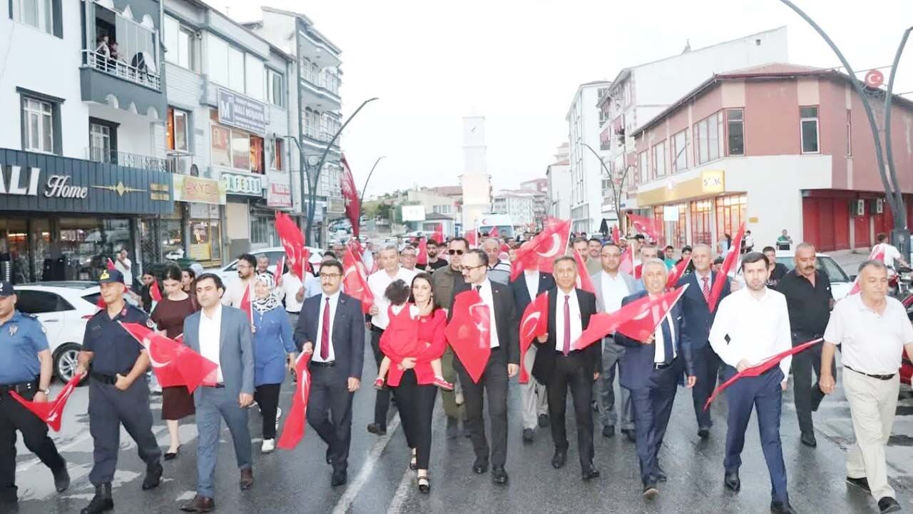 Yozgat’ın 13 İlçesinde 15 Temmuz Coşkusu: Demokrasi İçin El Ele! 8