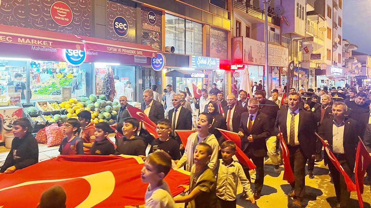 Yozgat’ın 13 İlçesinde 15 Temmuz Coşkusu: Demokrasi İçin El Ele! 5