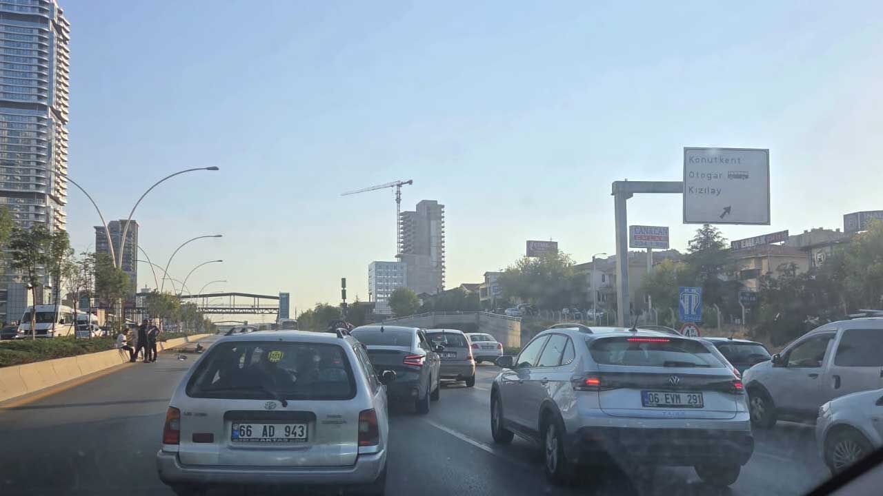 Ankara Eskişehir Yolu’nda trafik kazası: Araçlar Takla Attı Trafik Felç Oldu 8