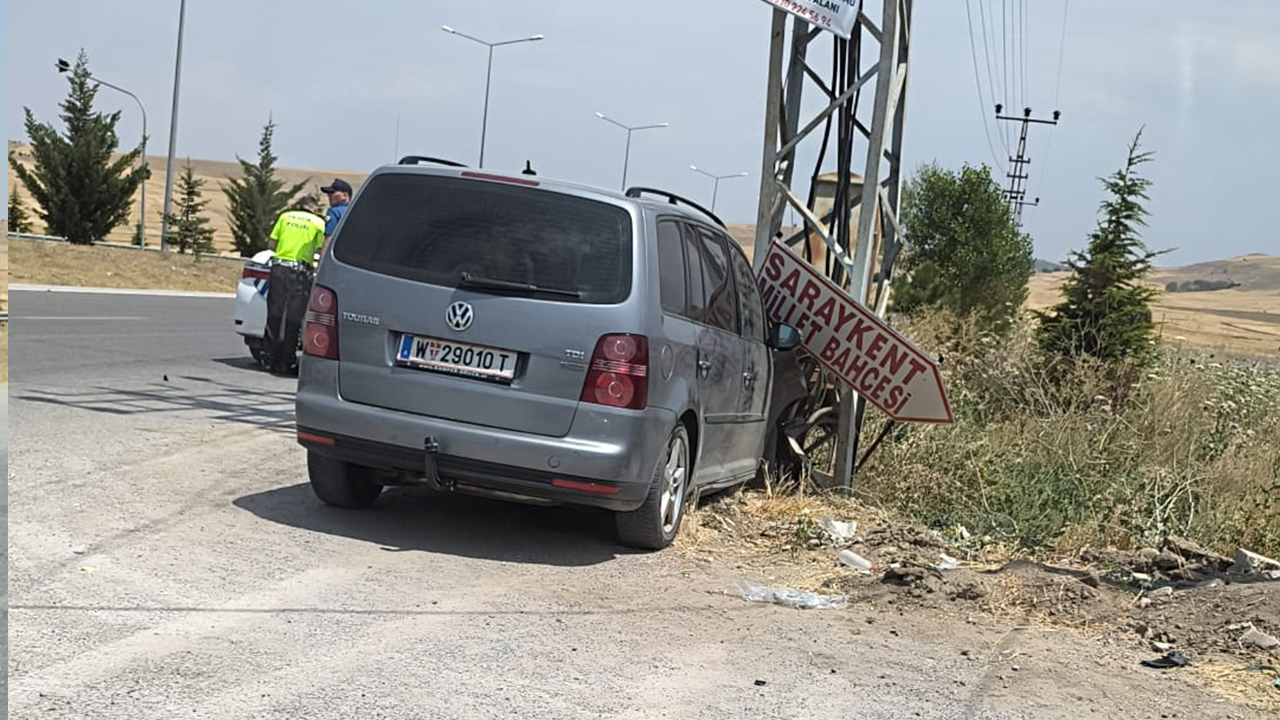 Saraykent'in Tehlikeli Kavşağında Bir Kaza Daha! 4