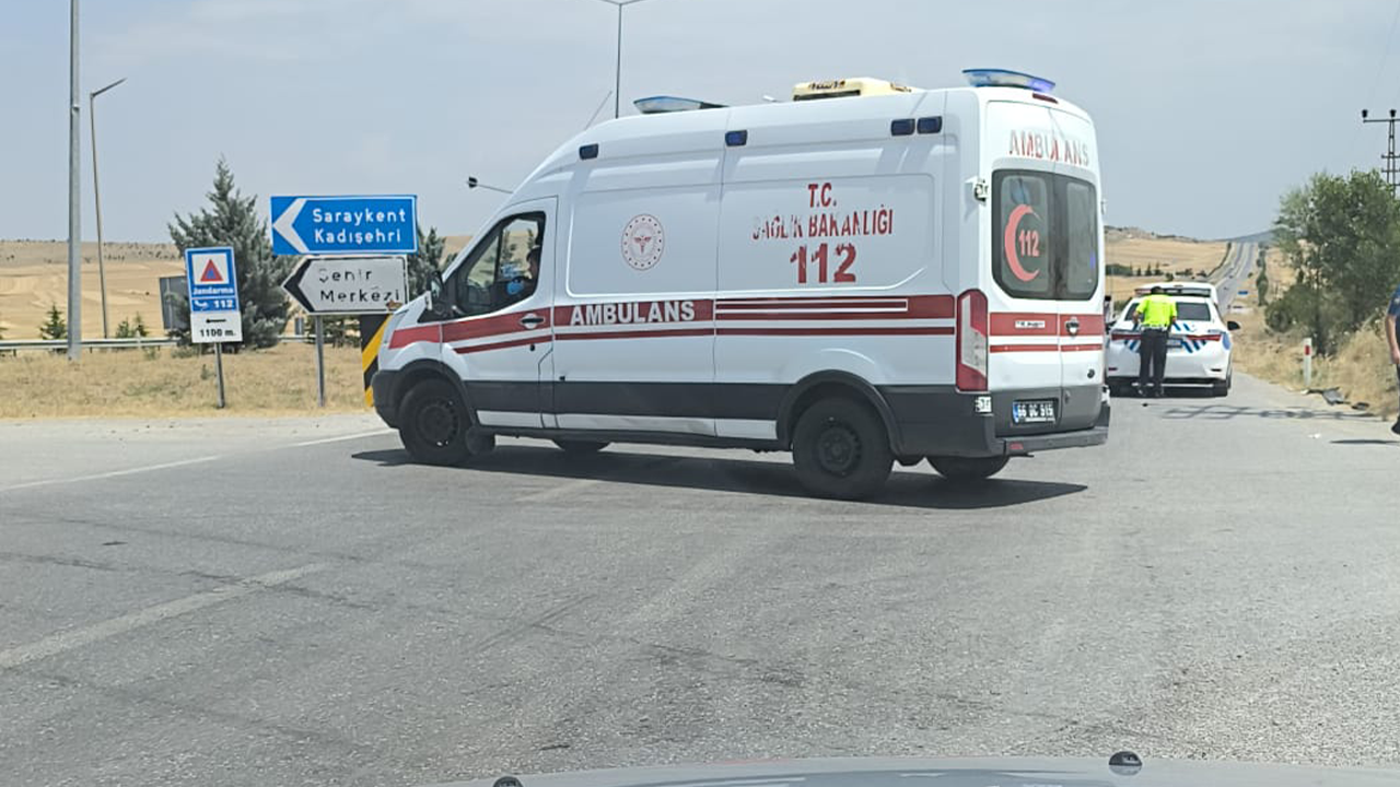 Saraykent'in Tehlikeli Kavşağında Bir Kaza Daha! 6