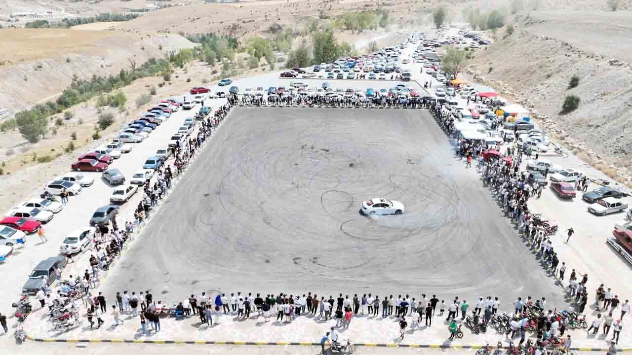 Motorun Kalbi Sorgun’da Attı! 468 Araçlık Modifiye Fuarı Görsel Şölene Dönüştü 2