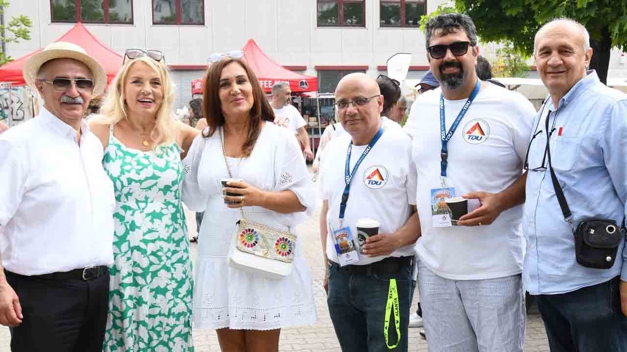 Almanya Berlin'e Türkiye'yi taşıyan Yozgatlı: adeta memleket havası estirdi 14