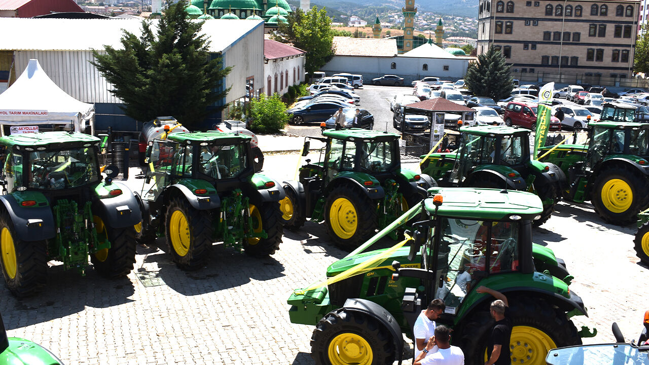 Yozgat’ta her yıl mevsimin aynı ayında herkes bir araya geliyor. 3